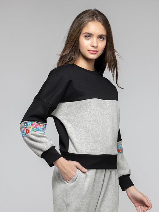 Pinnacle Sweatshirt from Shaye India , Sweatshirt for women