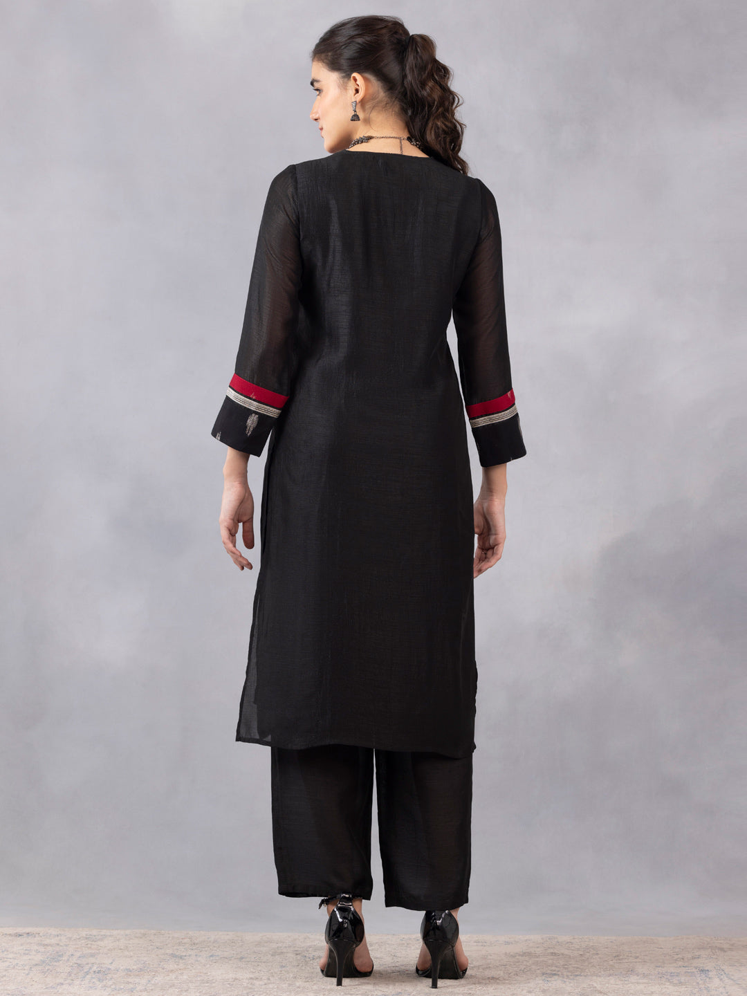 Black Straight Kurta Set With Dupatta from Shaye , Kurta Pajama 2 piece set for women