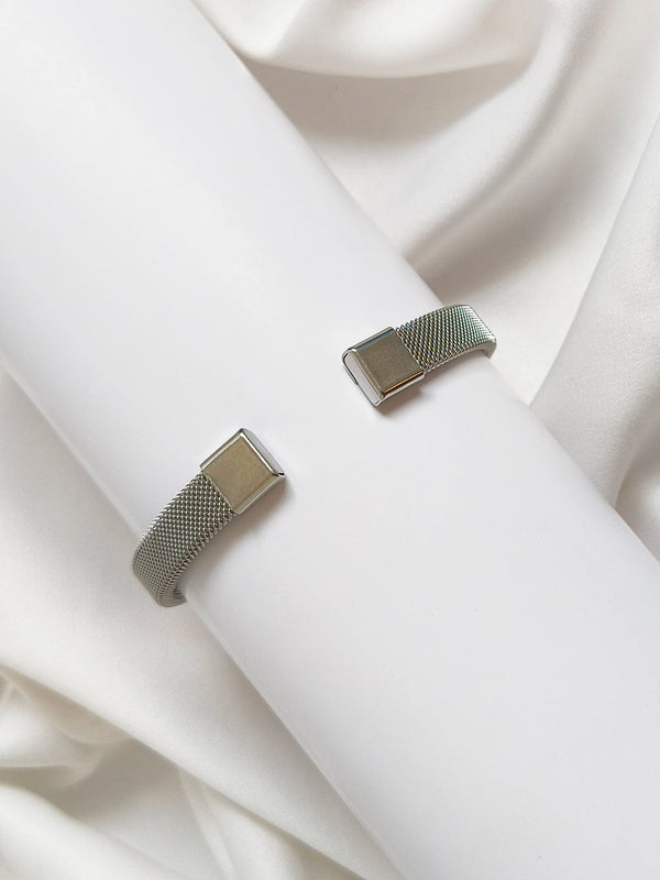 Minimal luxe Bracelet from Shaye India , Jewellery for women