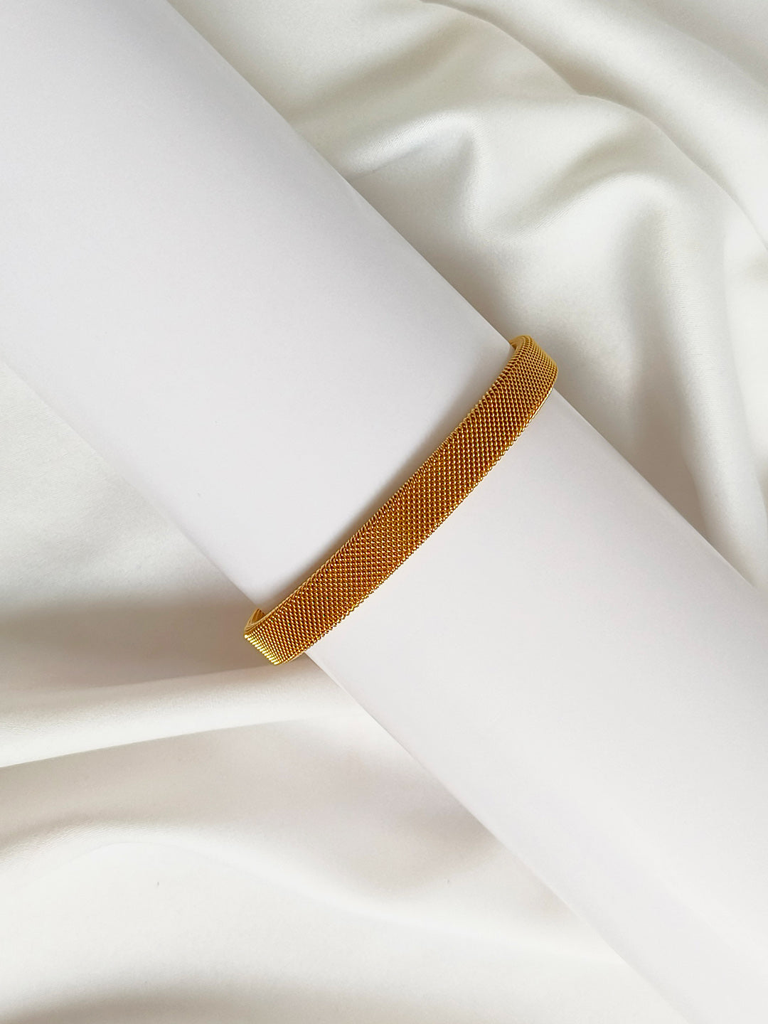 Minimal luxe Gold Plated Bracelet from Shaye India , Jewellery for women