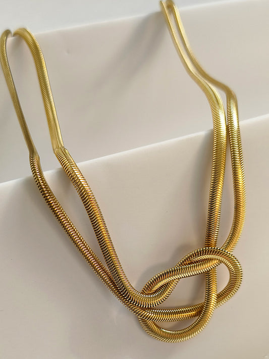 Eternal Knot Gold Necklace from Shaye India , Jewellery for women