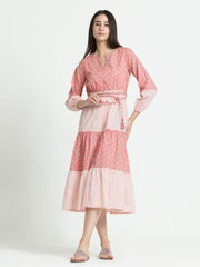 Pink cotton Sunday dress with round neck v-cut and elasticated waist belt